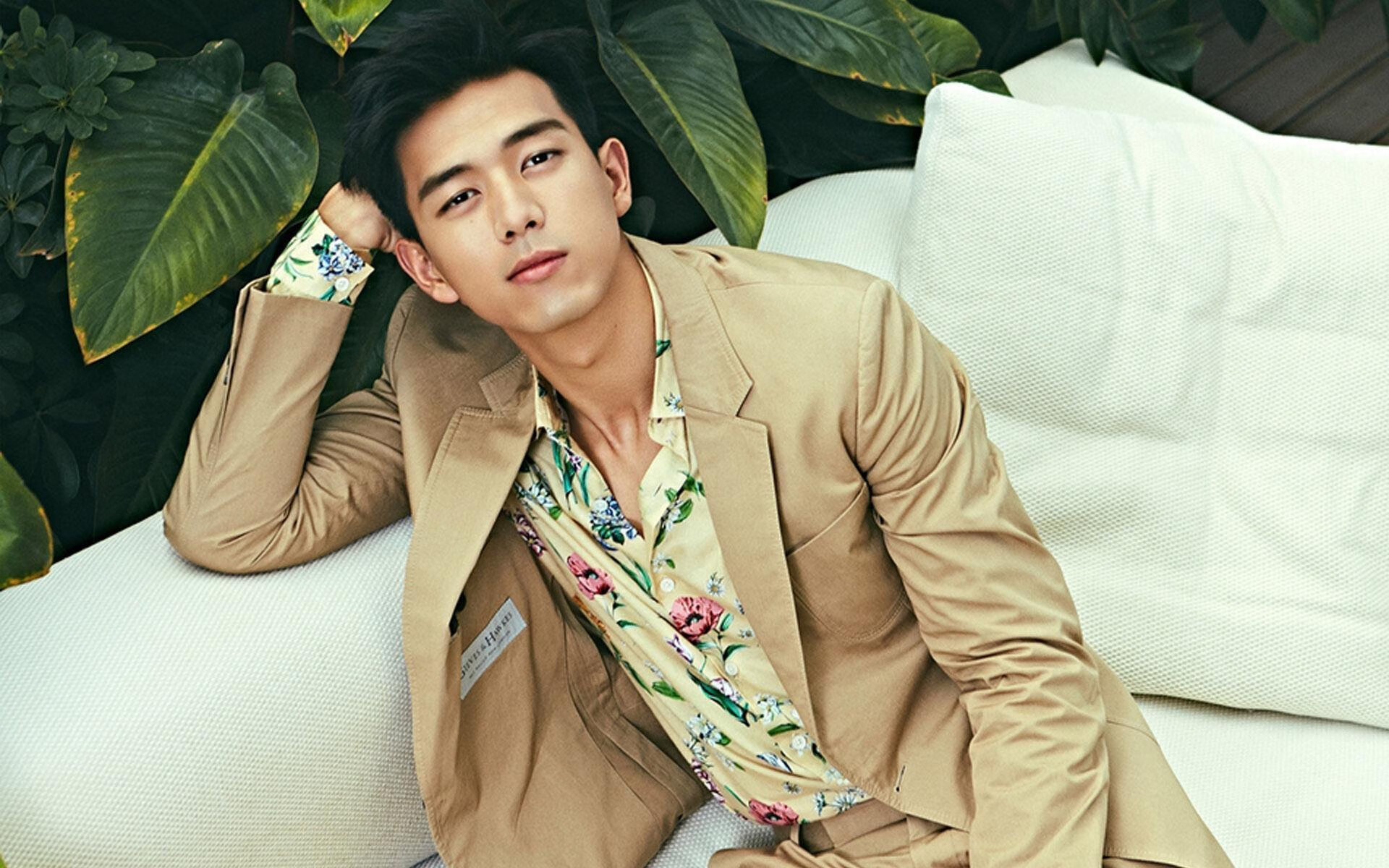 FB体育官网-中国男足海外拉练提升控球与防守质量,中国男足在海外效力的球员