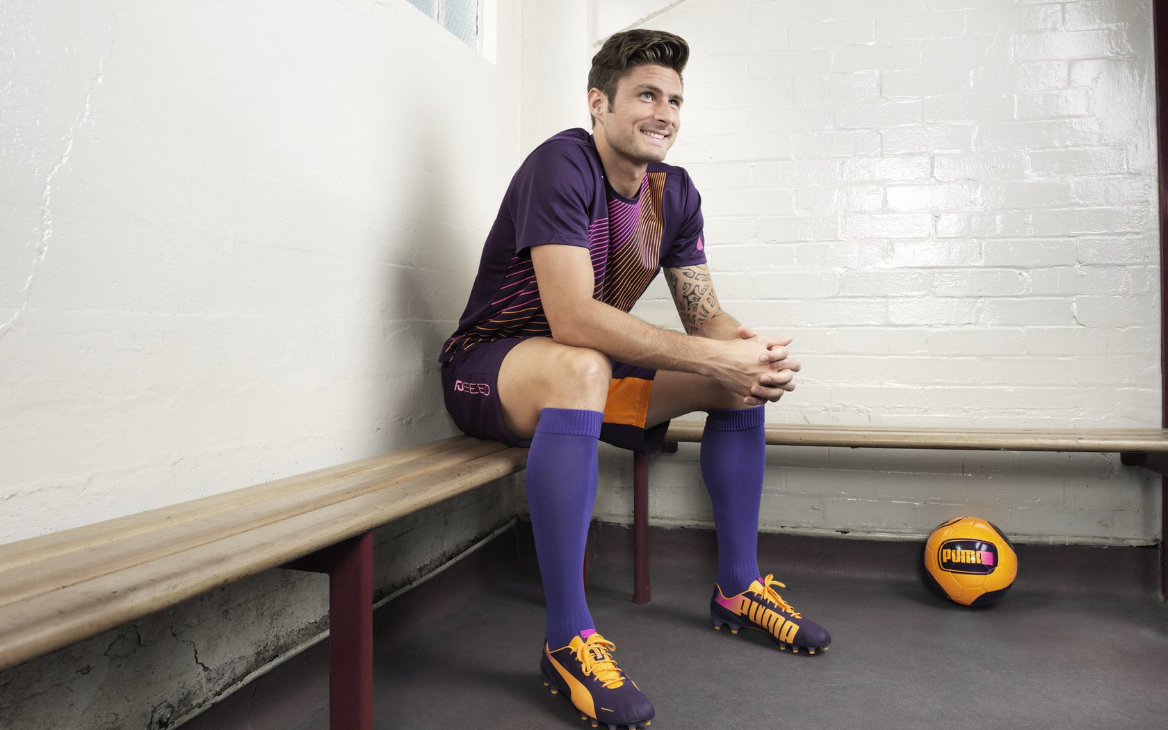 FB体育平台-以文化为纽带的足球交流活动频繁举办，为足球文化节设计三项活动